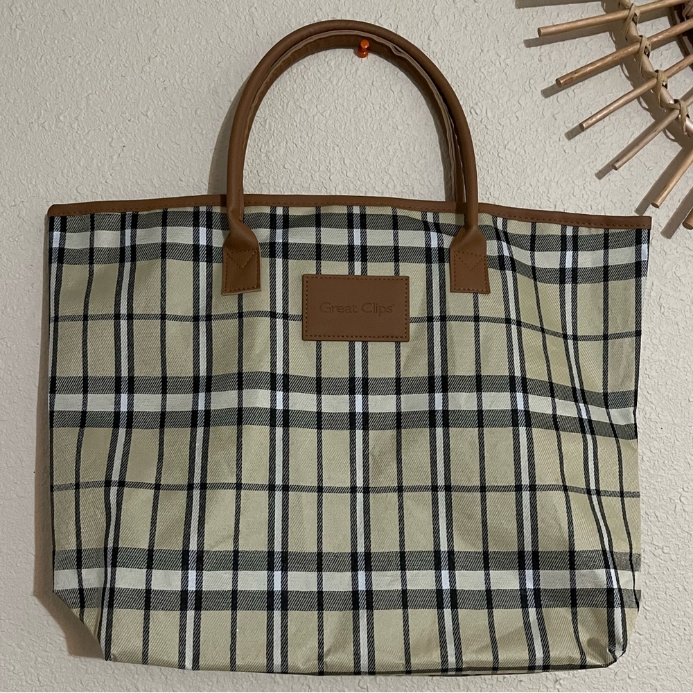 Great Clips Lightweight Plaid Tote Bag